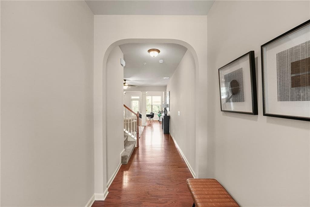 3 bedroom, 3 bathroom, 1,974 sq ft townhouse for sale at 6595 Story Circle, Norcross, GA 30093 — photo 2