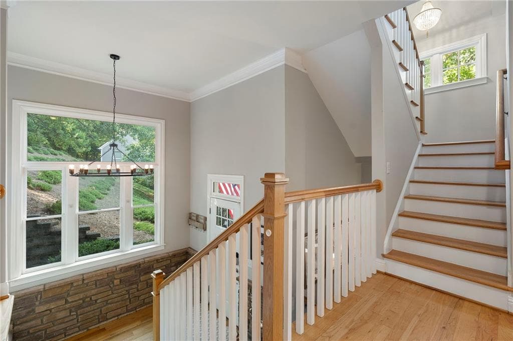 3 bedroom, 4 bathroom, 2,076 sq ft townhouse for sale at 1677 Duncan Drive, Atlanta, GA 30318 — photo 5