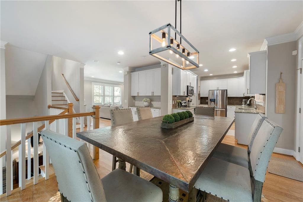 3 bedroom, 4 bathroom, 2,076 sq ft townhouse for sale at 1677 Duncan Drive, Atlanta, GA 30318 — photo 9