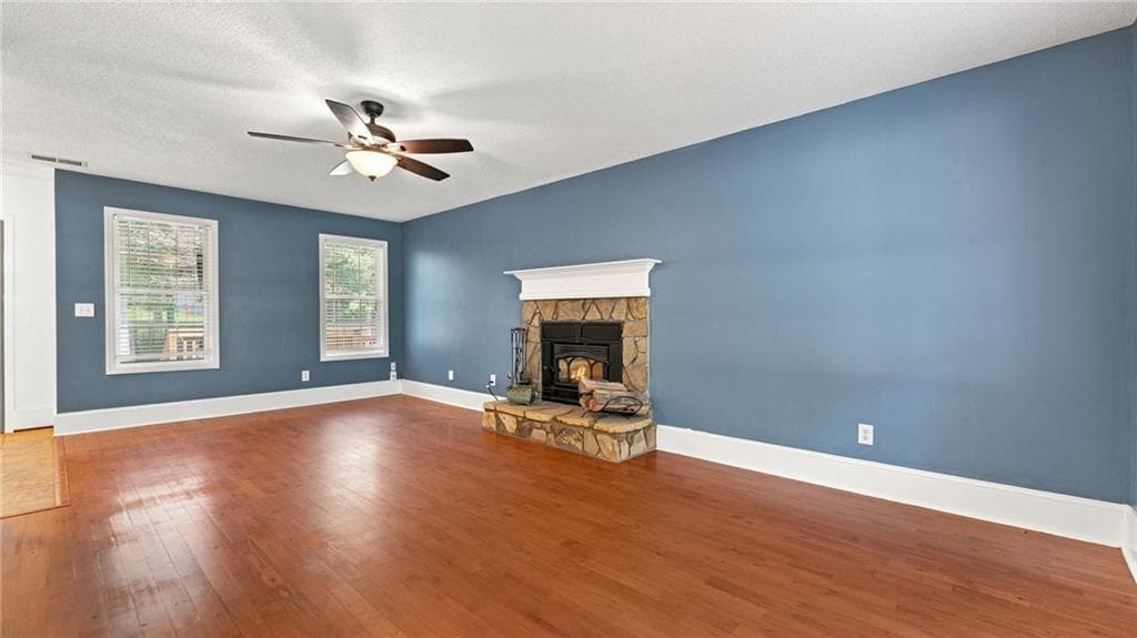 4 bedroom, 3 bathroom, 1,698 sq ft single family residence for sale at 32 Maddox Road, Acworth, GA 30102 — photo 5