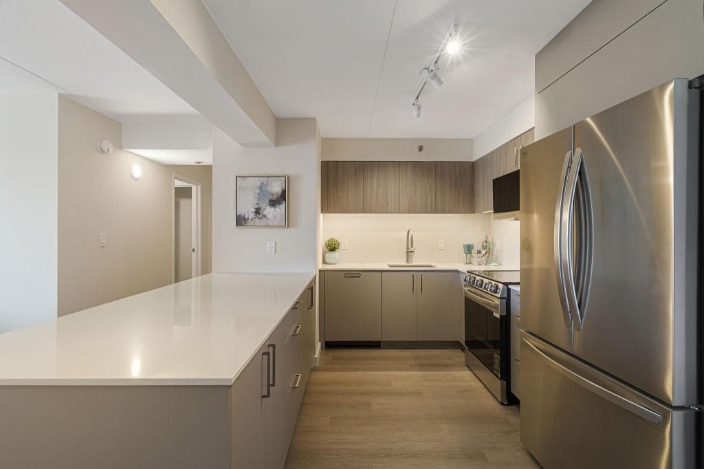 1 bedroom, 1 bathroom, 814 sq ft condominium for sale at 2460 Peachtree Road 301, Atlanta, GA 30305 — photo 5
