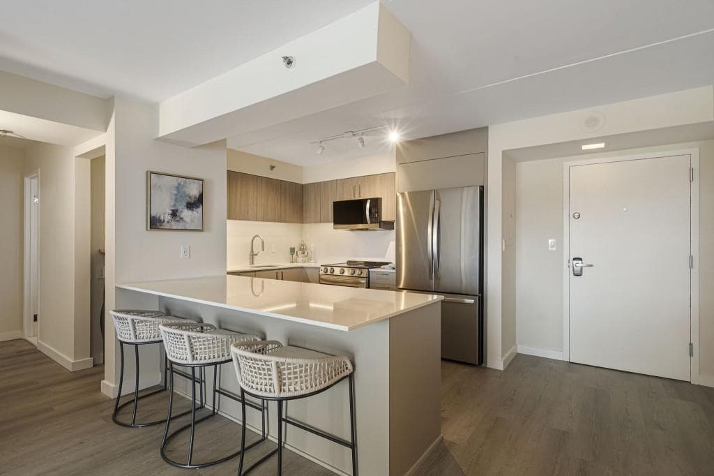 1 bedroom, 1 bathroom, 814 sq ft condominium for sale at 2460 Peachtree Road 301, Atlanta, GA 30305 — photo 10