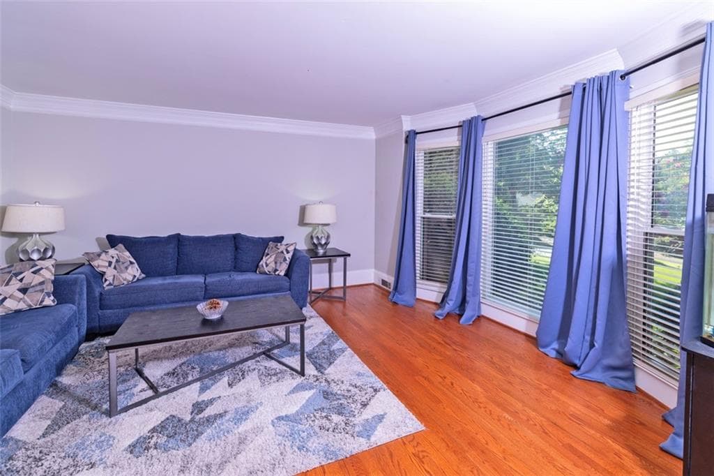 4 bedroom, 6 bathroom, 2,882 sq ft single family residence for sale at 415 Spindle Court, Sandy Springs, GA 30350 — photo 5