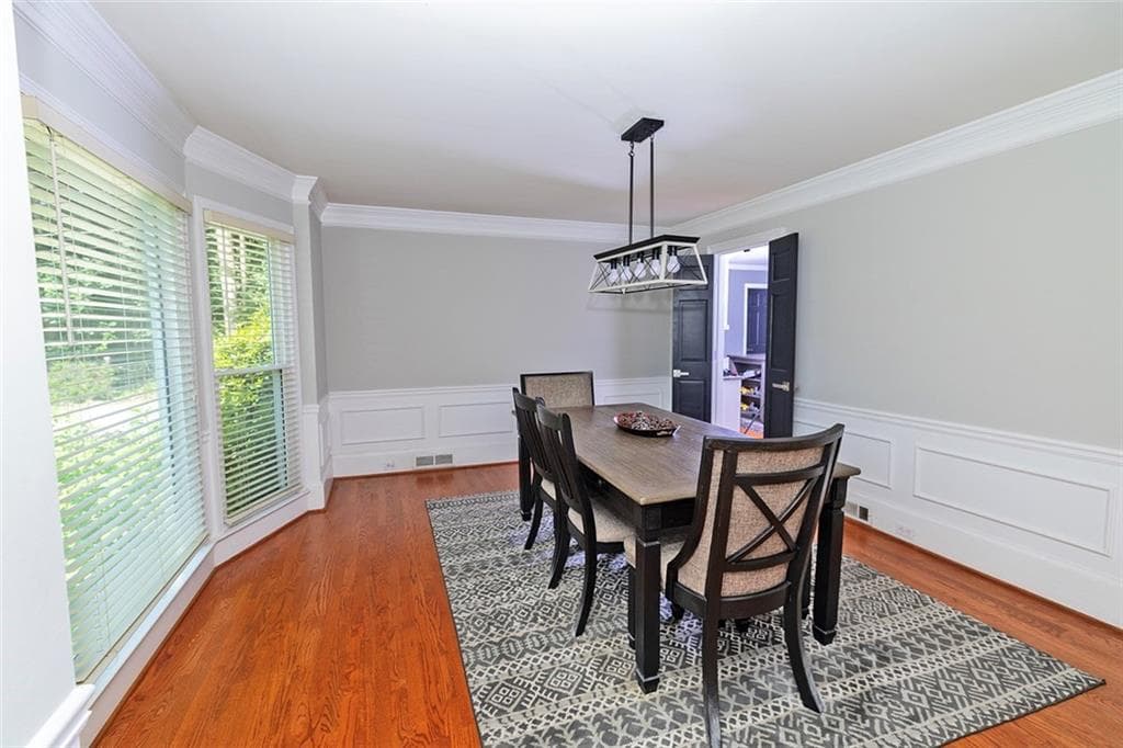 4 bedroom, 6 bathroom, 2,882 sq ft single family residence for sale at 415 Spindle Court, Sandy Springs, GA 30350 — photo 6