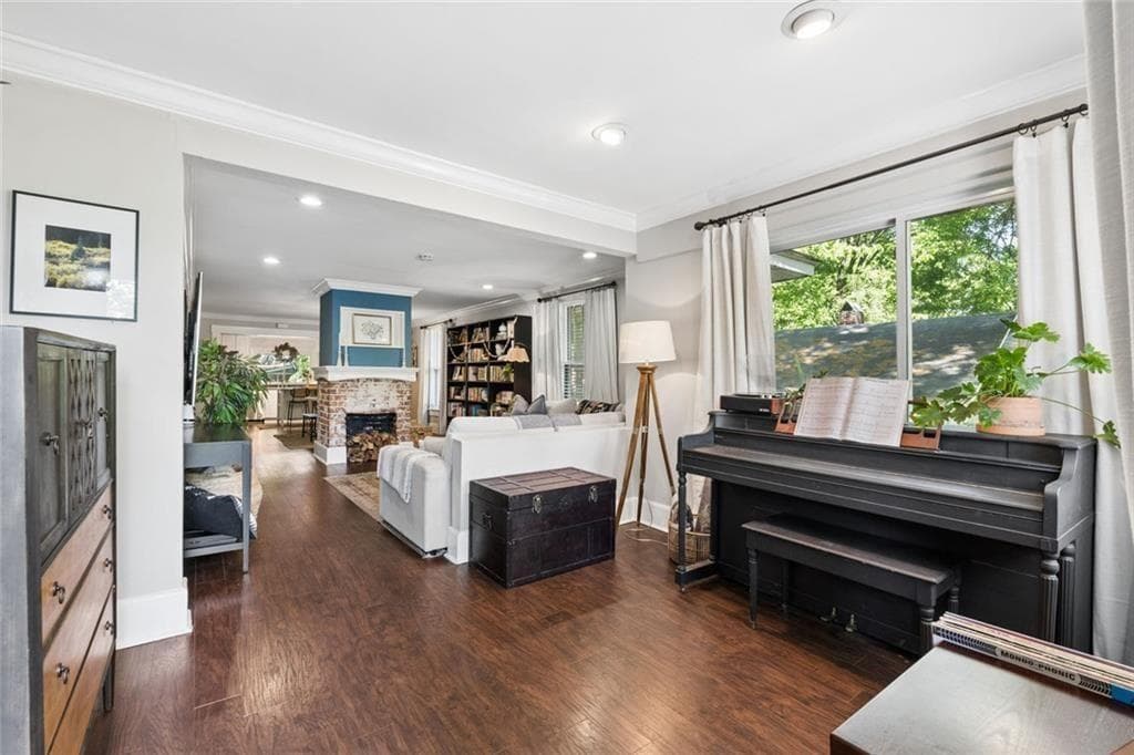 2 bedroom, 2 bathroom, 1,474 sq ft single family residence for sale at 2152 Forrest Place, Atlanta, GA 30318 — photo 4