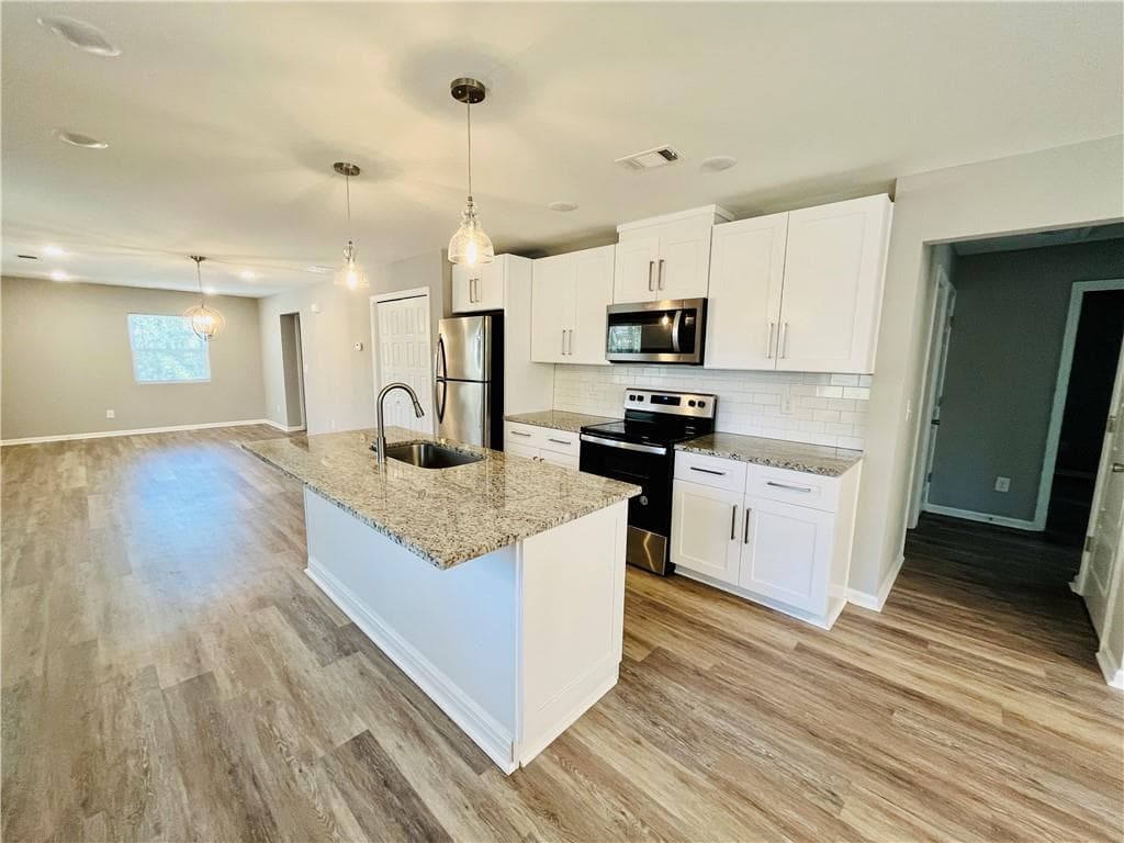 4 bedroom, 2 bathroom, 1,500 sq ft duplex for rent at 3329 BURKE Drive UPPER, Atlanta, GA 30341 for $2,600 a month — photo 2