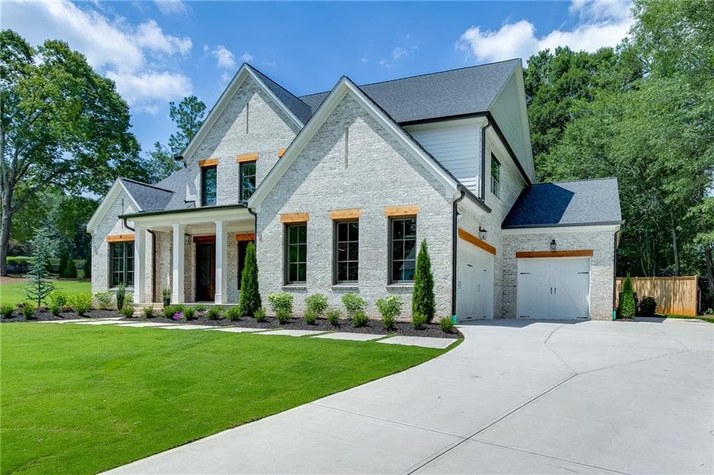 4 bedroom, 5 bathroom, 4,417 sq ft single family residence for sale at 2971 N Bogan Road, Buford, GA 30519 — photo 3