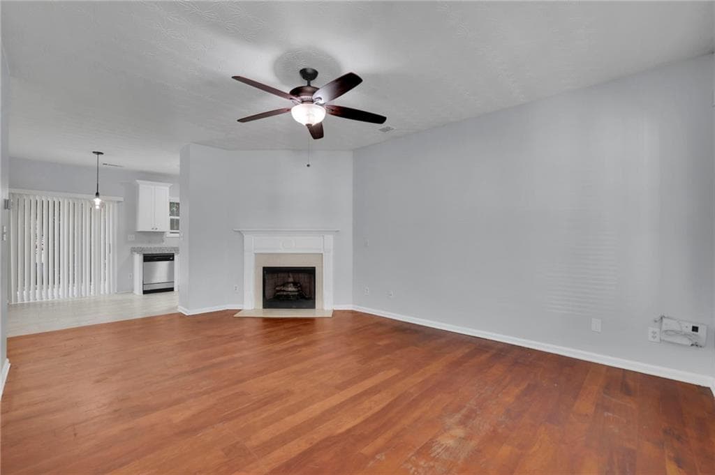 4 bedroom, 3 bathroom, 1,548 sq ft single family residence for sale at 195 Cool Weather Drive, Lawrenceville, GA 30045 — photo 7