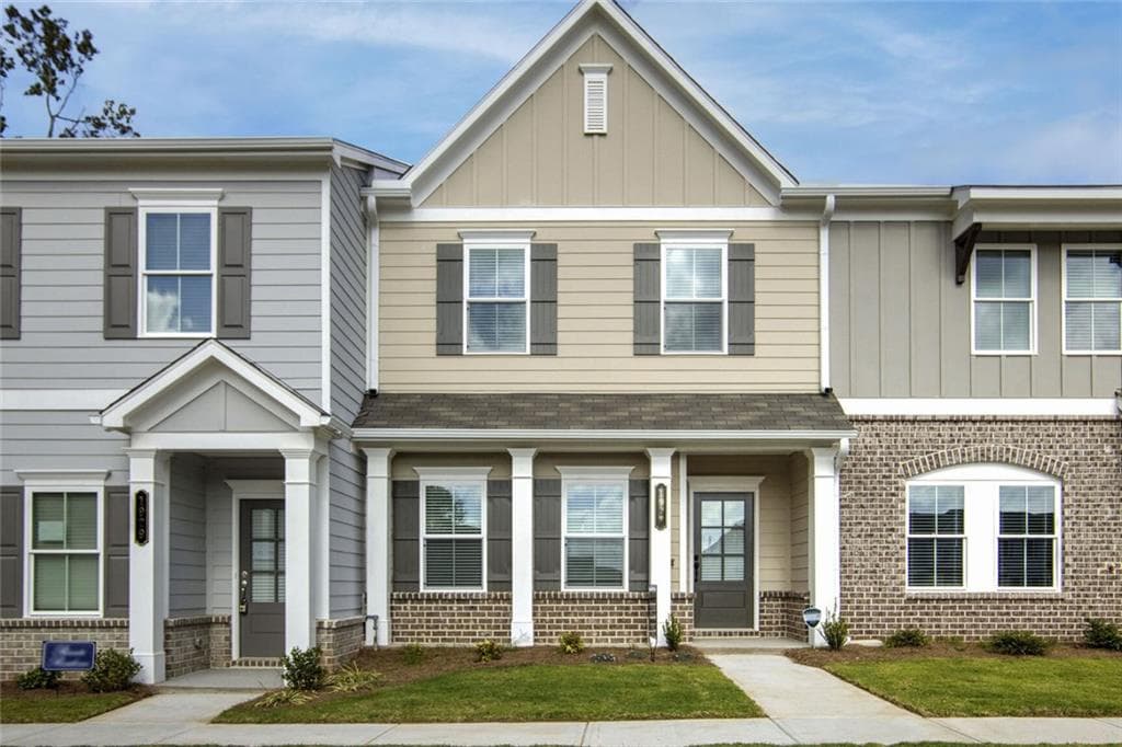 3 bedroom, 3 bathroom, 1,615 sq ft townhouse for rent at 1927 Appian Alley, Kennesaw, GA 30144 for $2,450 a month