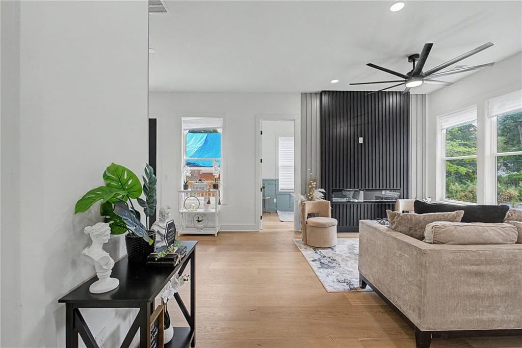 3 bedroom, 2 bathroom, 1,600 sq ft single family residence for sale at 1409 Mims Street, Atlanta, GA 30314 — photo 7