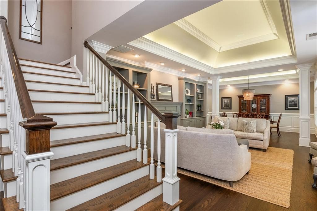 6 bedroom, 7 bathroom, 7,043 sq ft single family residence for sale at 1025 Stonegate Court, Roswell, GA 30075 — photo 7