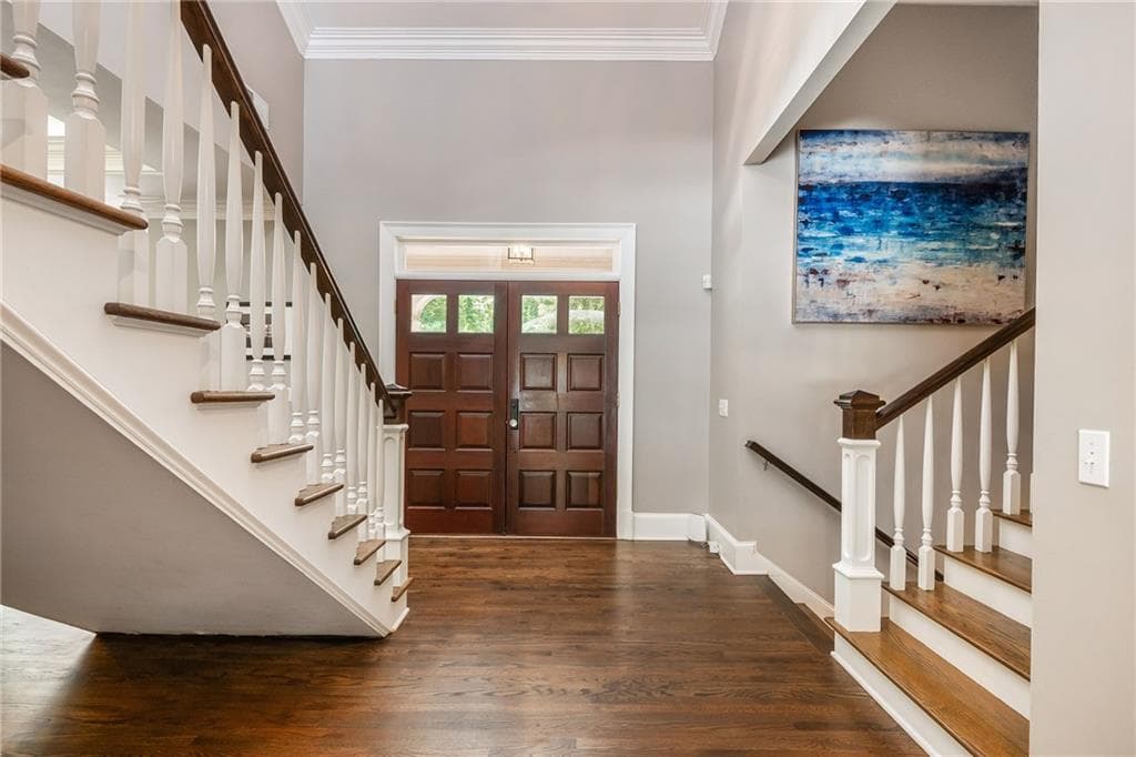 6 bedroom, 7 bathroom, 7,043 sq ft single family residence for sale at 1025 Stonegate Court, Roswell, GA 30075 — photo 8