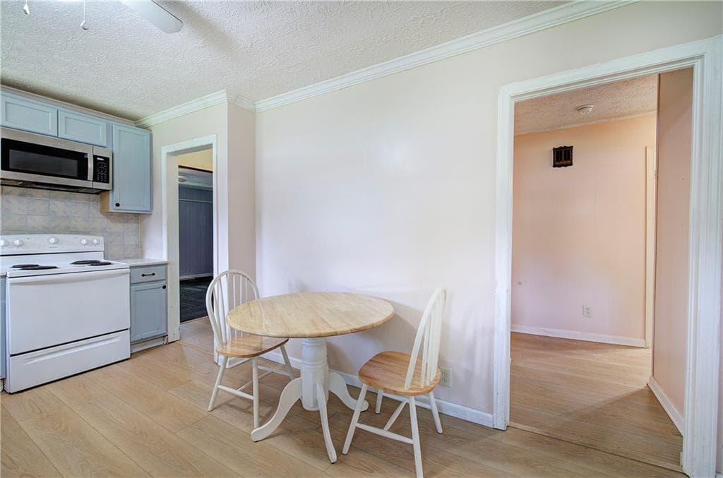 2 bedroom, 1 bathroom, 1,203 sq ft single family residence for rent at 113 Burton Drive, Calhoun, GA 30701 for $1,200 a month — photo 9