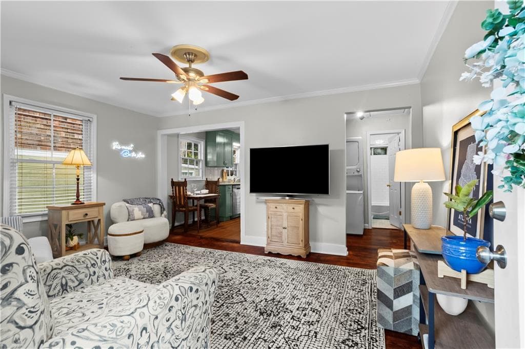 2 bedroom, 1 bathroom, 784 sq ft single family residence for sale at 1467 Hawthorne Avenue, Atlanta, GA 30309 — photo 3