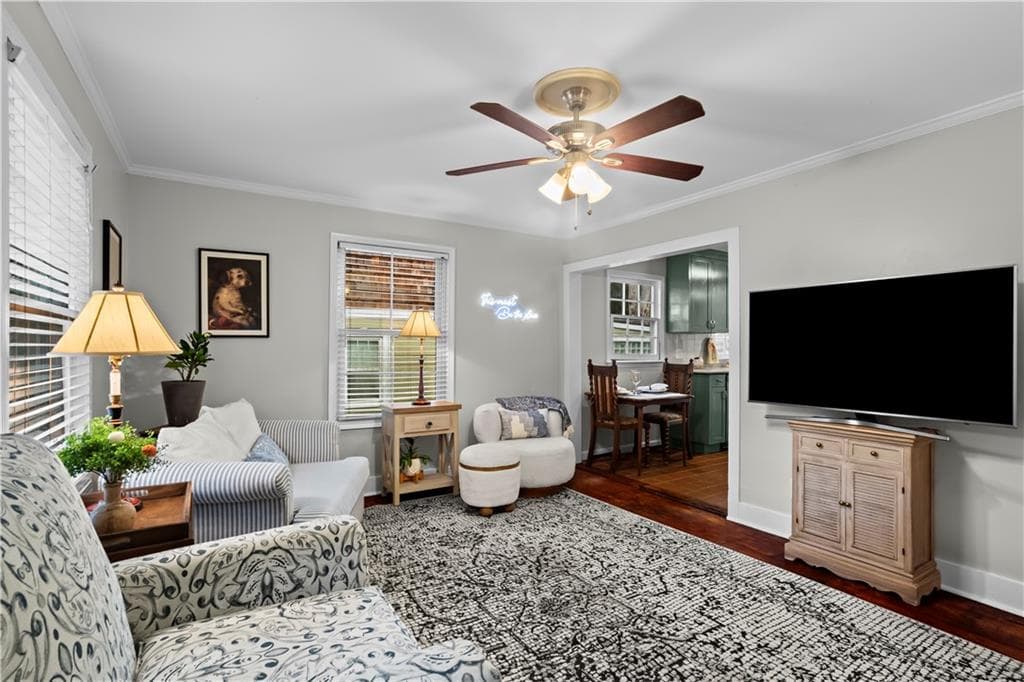 2 bedroom, 1 bathroom, 784 sq ft single family residence for sale at 1467 Hawthorne Avenue, Atlanta, GA 30309 — photo 4