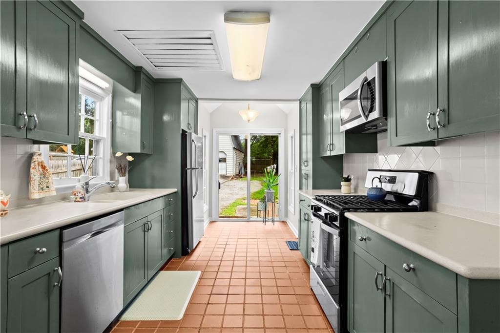 2 bedroom, 1 bathroom, 784 sq ft single family residence for sale at 1467 Hawthorne Avenue, Atlanta, GA 30309 — photo 8