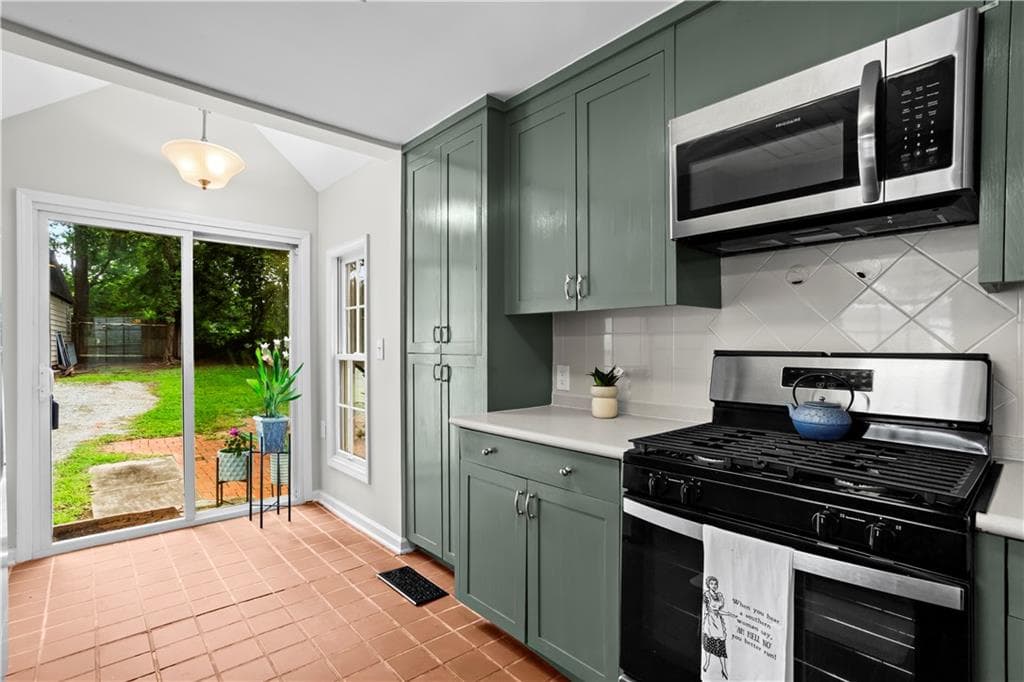 2 bedroom, 1 bathroom, 784 sq ft single family residence for sale at 1467 Hawthorne Avenue, Atlanta, GA 30309 — photo 9