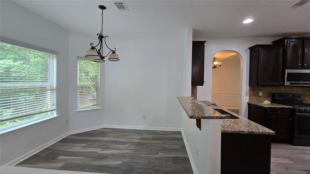 4 bedroom, 3 bathroom, 2,762 sq ft single family residence for sale at 60 Torero, Newnan, GA 30263 — photo 4