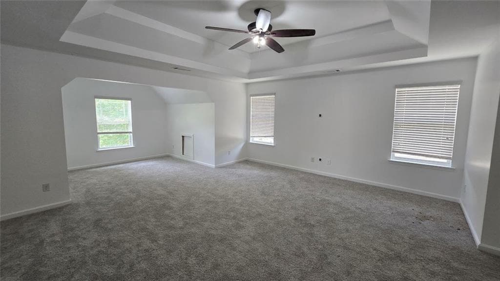 4 bedroom, 3 bathroom, 2,762 sq ft single family residence for sale at 60 Torero, Newnan, GA 30263 — photo 8
