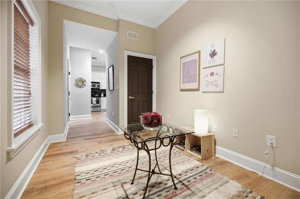 2 bedroom, 2 bathroom, 1,082 sq ft condominium for sale at 1635 Briarcliff Road 4, Atlanta, GA 30306 — photo 3