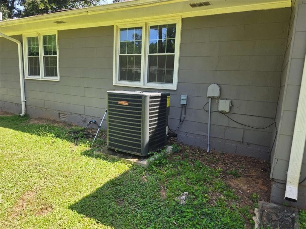 4 bedroom, 3 bathroom, 1,919 sq ft single family residence for sale at 7379 Dexter Drive, Riverdale, GA 30296 — photo 8