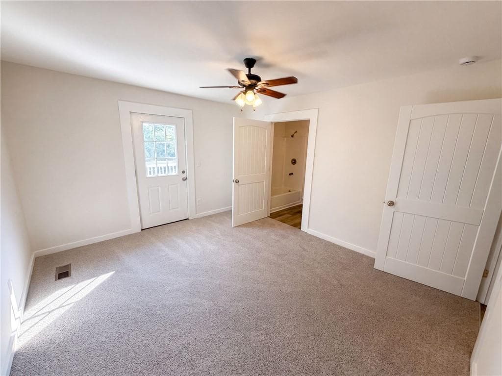 3 bedroom, 2 bathroom, 1,312 sq ft single family residence for sale at 204 Jim Grizzle Road, Royston, GA 30662 — photo 4