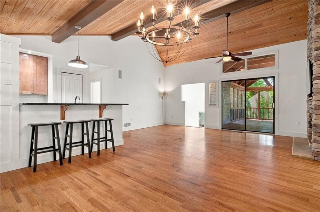 4 bedroom, 3 bathroom, 2,300 sq ft single family residence for sale at 7875 Robin Road, Cumming, GA 30041 — photo 6