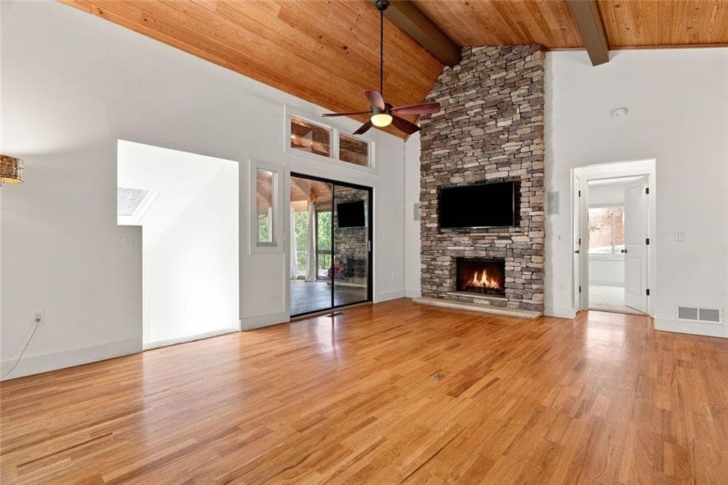 4 bedroom, 3 bathroom, 2,300 sq ft single family residence for sale at 7875 Robin Road, Cumming, GA 30041 — photo 8