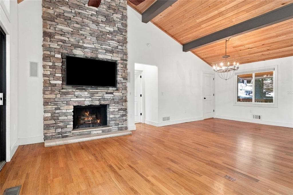 4 bedroom, 3 bathroom, 2,300 sq ft single family residence for sale at 7875 Robin Road, Cumming, GA 30041 — photo 9