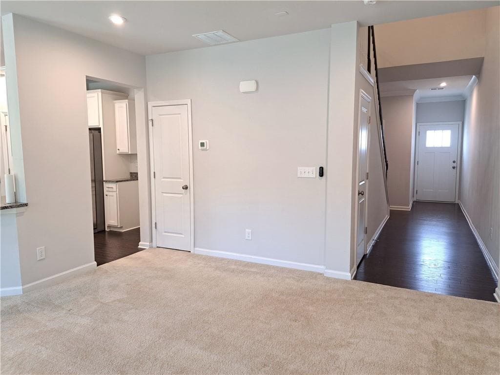 3 bedroom, 3 bathroom, 1,999 sq ft townhouse for rent at 2775 Port Bow Lane, Cumming, GA 30041 for $2,400 a month — photo 3