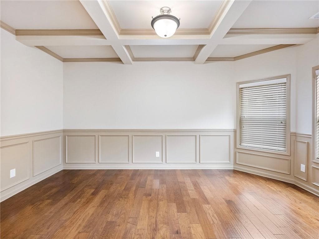 4 bedroom, 3 bathroom, 3,433 sq ft single family residence for sale at 5915 Park Bay Court, Flowery Branch, GA 30542 — photo 3