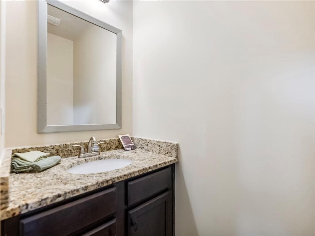 4 bedroom, 3 bathroom, 3,433 sq ft single family residence for sale at 5915 Park Bay Court, Flowery Branch, GA 30542 — photo 6