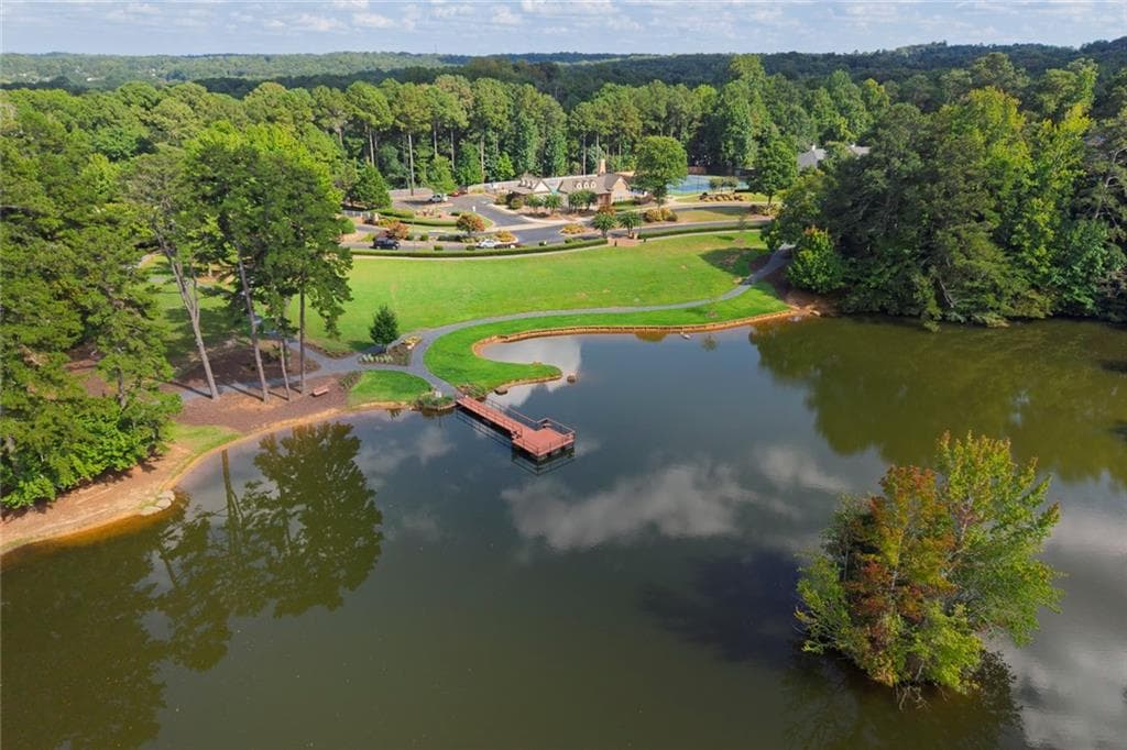 4 bedroom, 3 bathroom, 2,319 sq ft single family residence for sale at 419 Highlands Loop, Woodstock, GA 30188 — photo 2