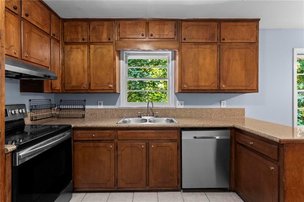 4 bedroom, 4 bathroom, 3,187 sq ft single family residence for sale at 1360 Mclendon Drive, Decatur, GA 30033 — photo 7