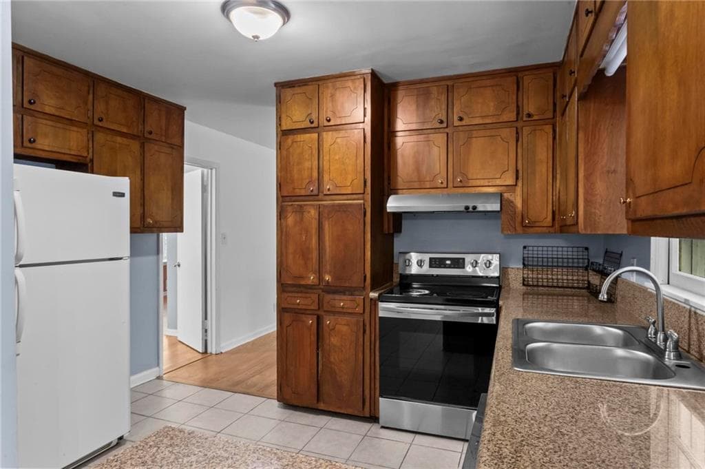 4 bedroom, 4 bathroom, 3,187 sq ft single family residence for sale at 1360 Mclendon Drive, Decatur, GA 30033 — photo 9