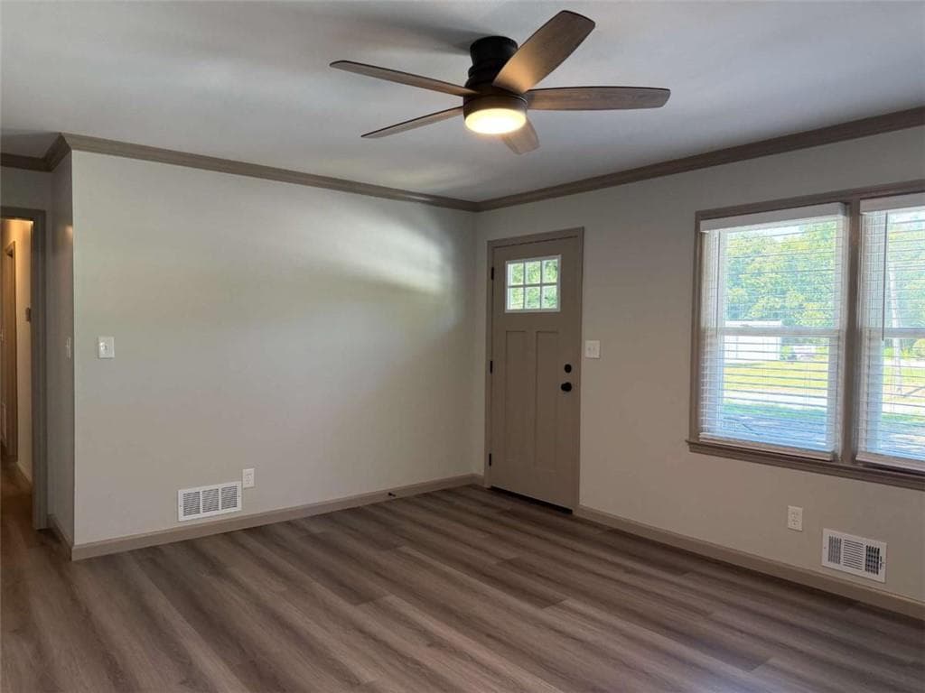 3 bedroom, 2 bathroom, 1,125 sq ft single family residence under contract at 11601 Veterans Memorial Highway, Douglasville, GA 30134 — photo 4