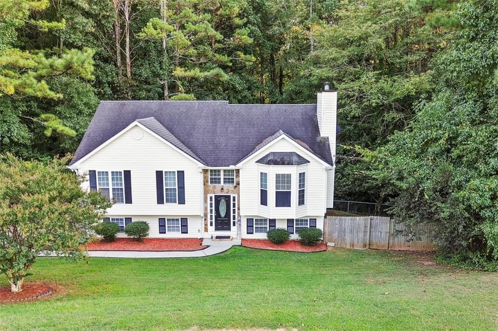 5 bedroom, 3 bathroom, 3,396 sq ft single family residence for sale at 304 Ridge Hill Circle, Canton, GA 30115 — photo 2