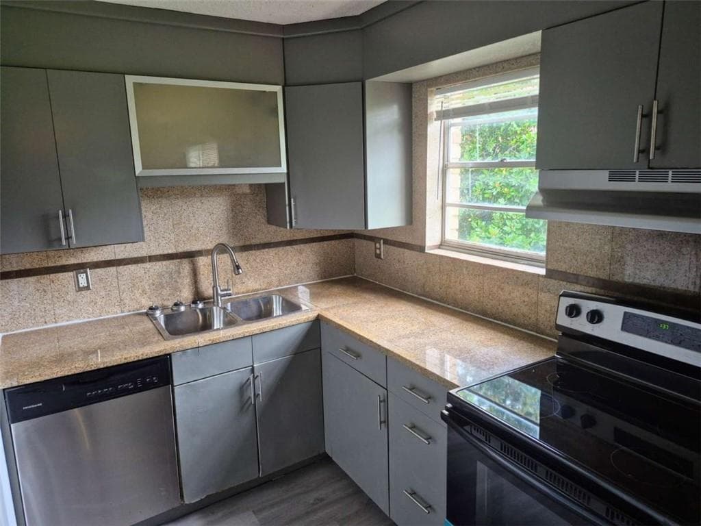 3 bedroom, 3 bathroom, 2,010 sq ft condominium for sale at 4701 Flat Shoals Road 31F, Union City, GA 30291 — photo 5