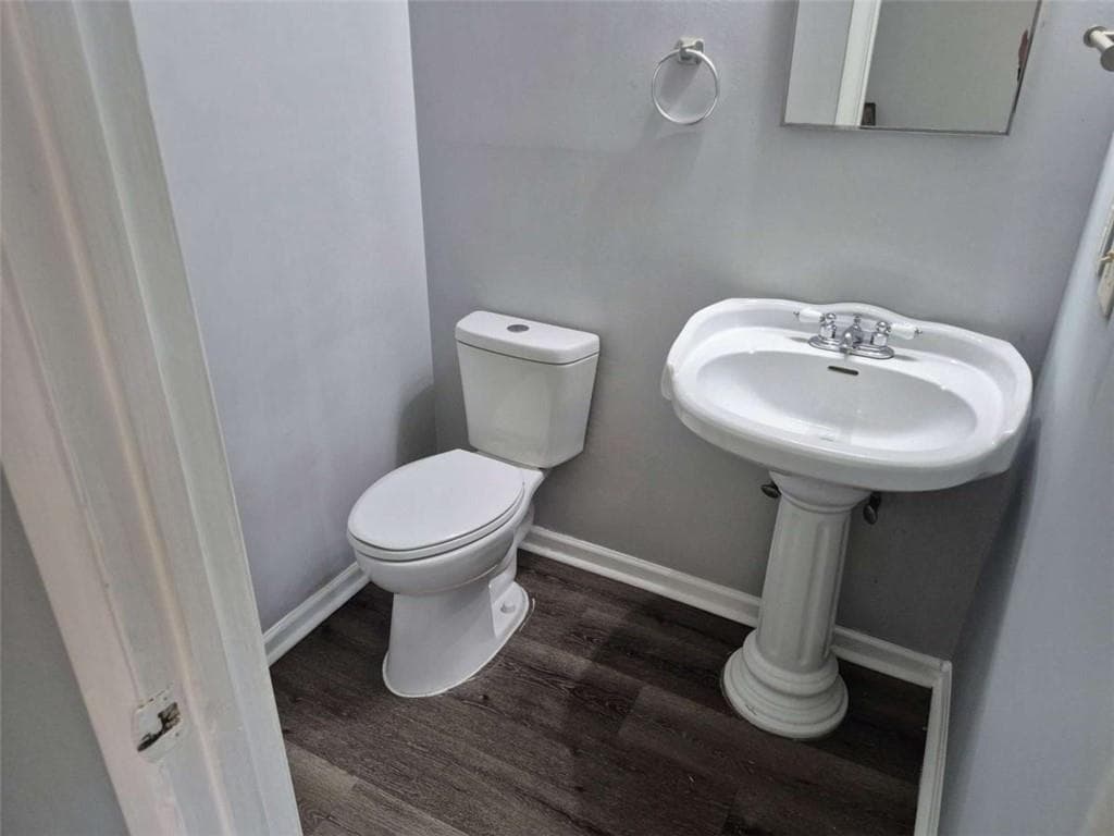 3 bedroom, 3 bathroom, 2,010 sq ft condominium for sale at 4701 Flat Shoals Road 31F, Union City, GA 30291 — photo 9