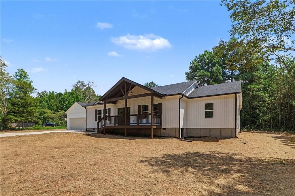 4 bedroom, 3 bathroom, 2,084 sq ft single family residence for sale at 2101 Bremen Mount Zion Road, Waco, GA 30182 — photo 3