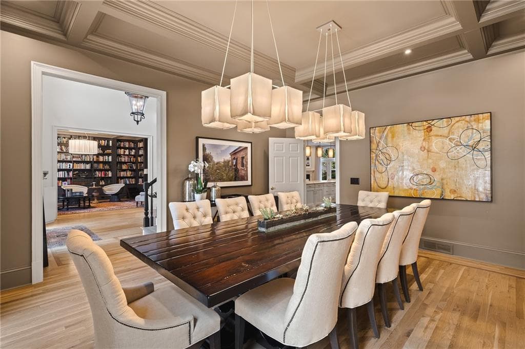 5 bedroom, 5 bathroom, 5,931 sq ft single family residence for sale at 220 Powers Cove, Atlanta, GA 30327 — photo 7