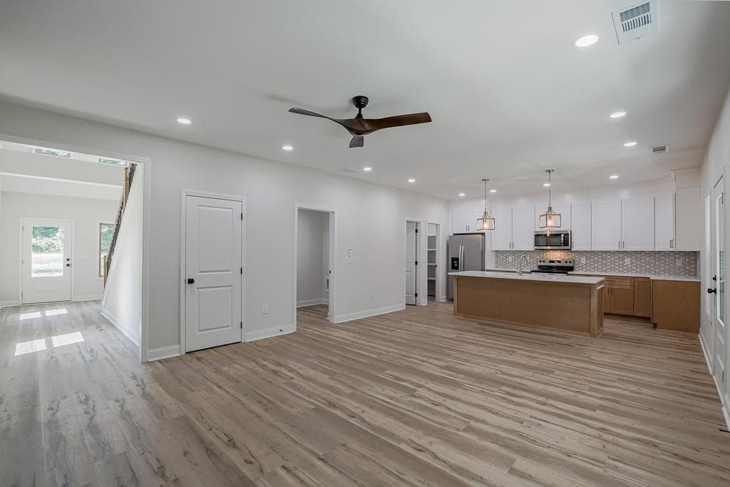3 bedroom, 3 bathroom, 1,800 sq ft single family residence for rent at 2002 Fence Road, Dacula, GA 30019 for $2,600 a month — photo 8