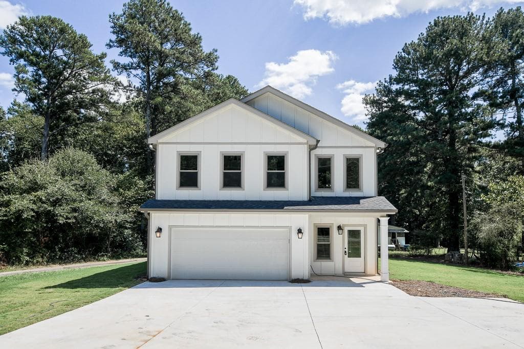 3 bedroom, 3 bathroom, 1,800 sq ft single family residence for rent at 2002 Fence Road, Dacula, GA 30019 for $2,600 a month
