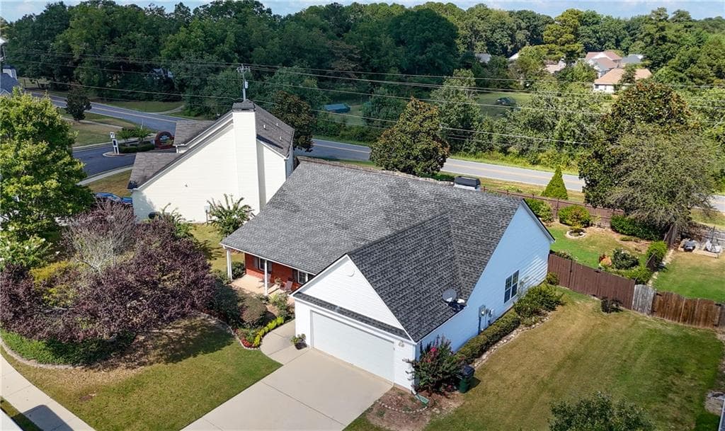 3 bedroom, 2 bathroom, 1,732 sq ft single family residence for sale at 4248 Webb Meadows Drive, Loganville, GA 30052 — photo 4