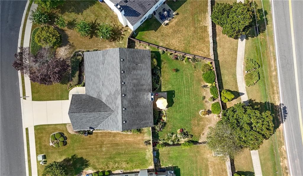 3 bedroom, 2 bathroom, 1,732 sq ft single family residence for sale at 4248 Webb Meadows Drive, Loganville, GA 30052 — photo 5