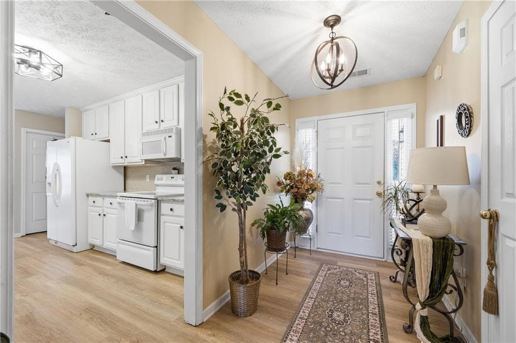 3 bedroom, 2 bathroom, 1,732 sq ft single family residence for sale at 4248 Webb Meadows Drive, Loganville, GA 30052 — photo 7