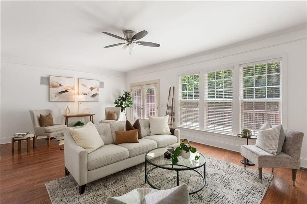 3 bedroom, 3 bathroom, 2,713 sq ft townhouse for sale at 2203 Cumberland Parkway #503, Atlanta, GA 30339 — photo 2