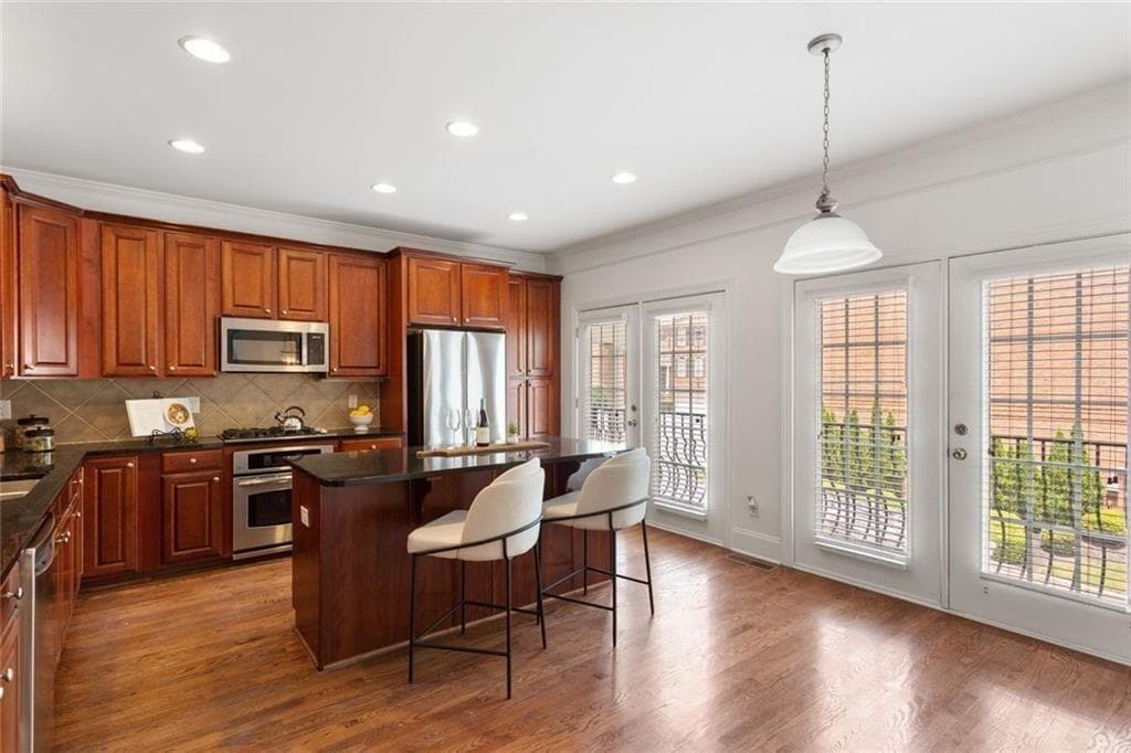 3 bedroom, 3 bathroom, 2,713 sq ft townhouse for sale at 2203 Cumberland Parkway #503, Atlanta, GA 30339 — photo 9