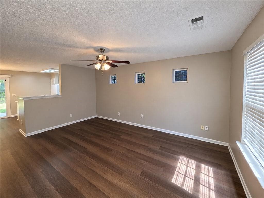 4 bedroom, 1 bathroom, 1,341 sq ft single family residence for sale at 3389 Sable Chase Lane, South Fulton, GA 30349 — photo 5