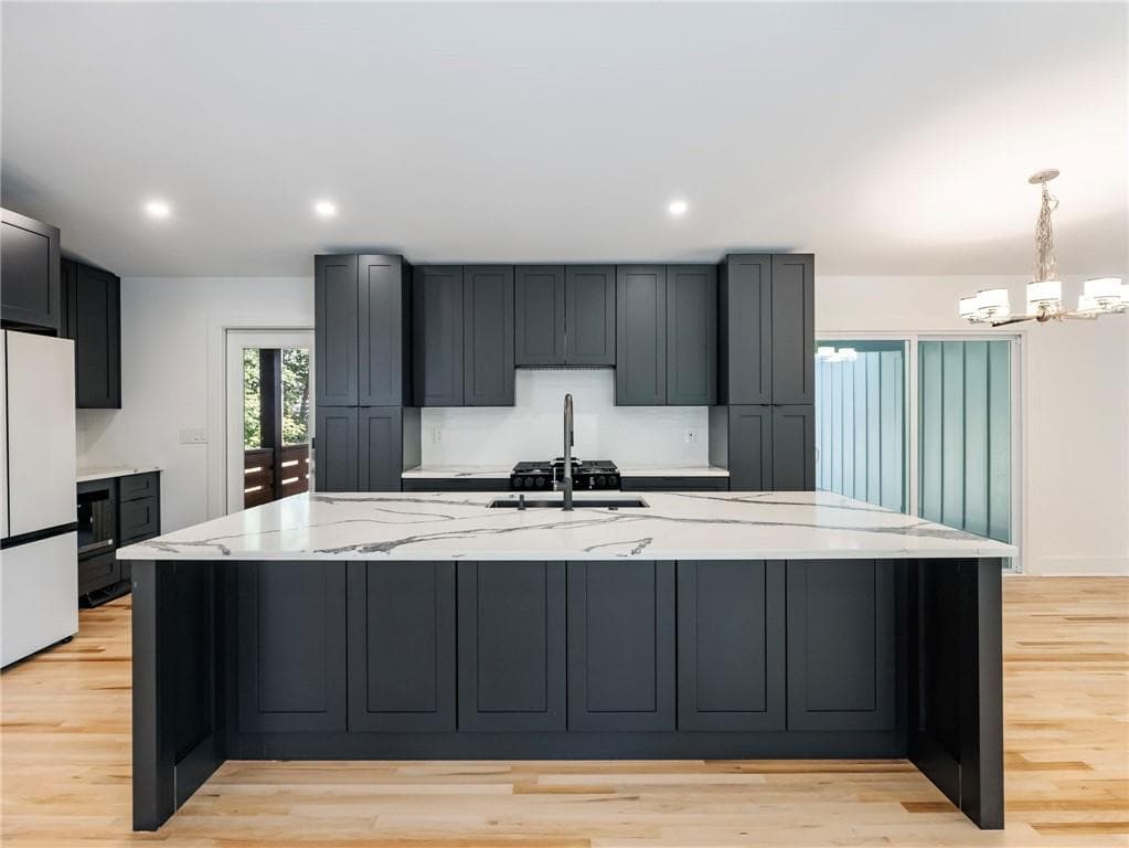 4 bedroom, 4 bathroom, 2,625 sq ft single family residence for sale at 3344 N Embry Circle, Atlanta, GA 30341 — photo 7